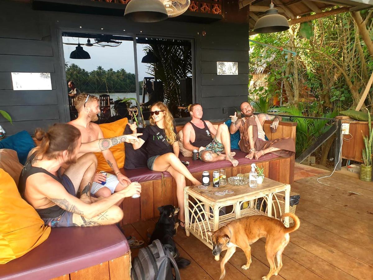 The Hideaway Hotell Kampot Exteriör bild